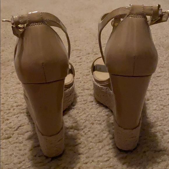 MK Wedges - Picture 2 of 4